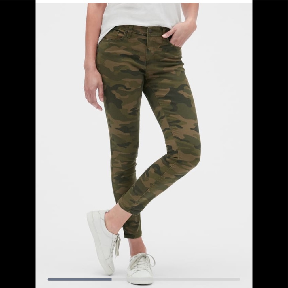 Camp Gap legging skimmer